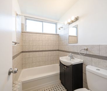 For Lease - 799 Robinson Street Unit# 11, Burlington, Ontario - Photo 3