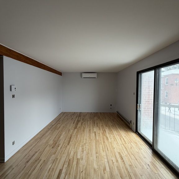 Logement 3 1/2 à Louer - Photo 1