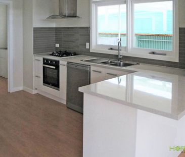 Stunning Home - Hospital Precinct - Photo 2