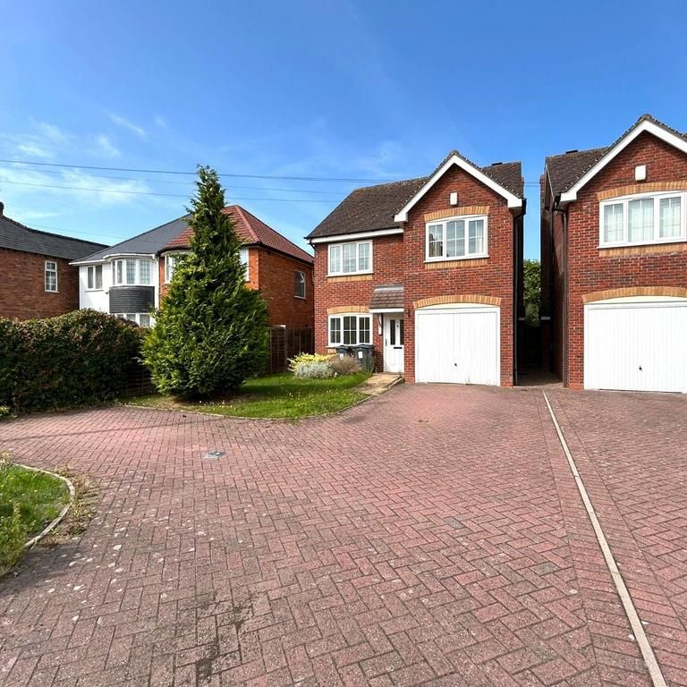4 bedroom detached house to rent - Photo 1