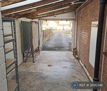 3 bedroom bungalow to rent - Photo 1