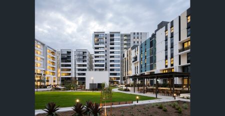 Brand new | Amazing Views on Level 10 | Access Fantastic Amenities - Photo 3