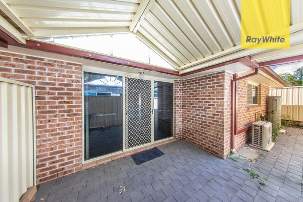 OVER 55'S 2 BEDROOM VILLA- COMFORTABLE AND CONVENIENT LIFESTYLE - Photo 1