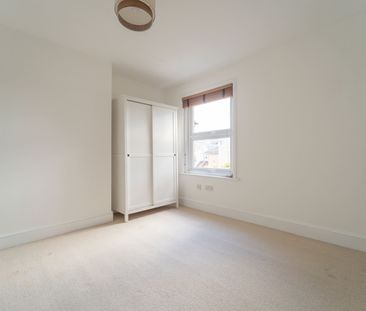 3 bed terraced house to rent in Denmark Road, Poole, BH15 - Photo 5