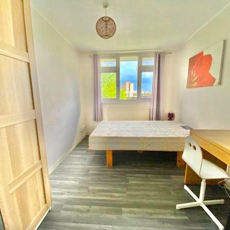 Room in a Shared House, Layard Square, SE16 - Photo 3
