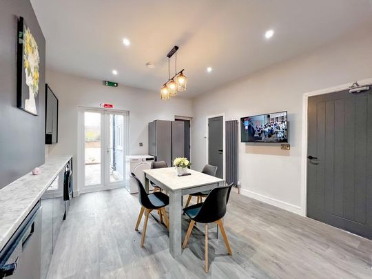 6 bedroom house share to rent - Photo 1