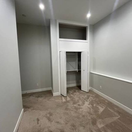 Two bedroom, one bathroom apartment for rent - Photo 1