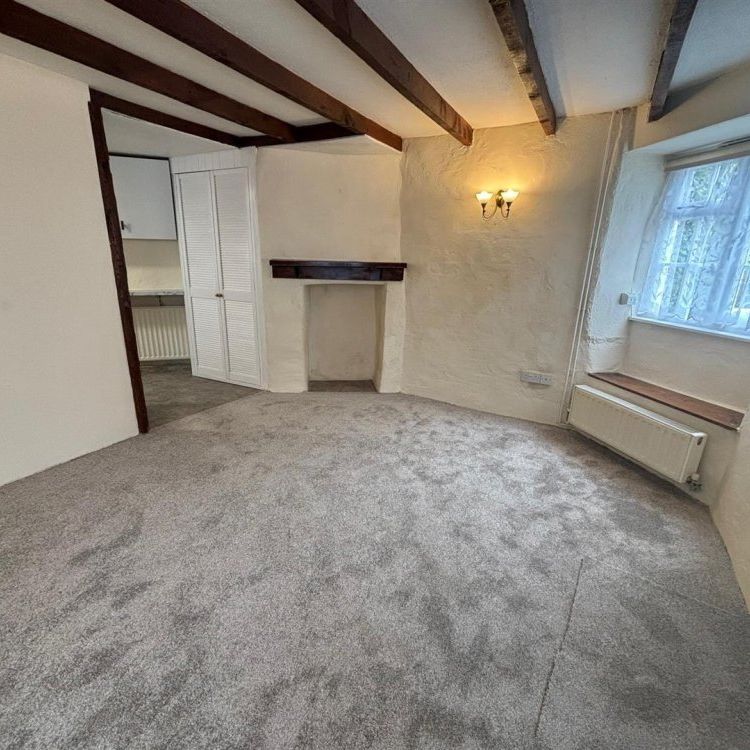 St. Stephens Hill, Launceston - Photo 1