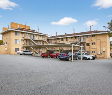 Freshly Updated Apartment in a Fantastic Location! - Photo 3