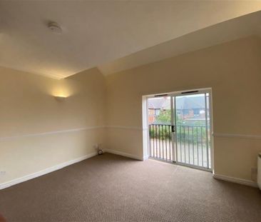 1 bedroom Flat To Let - Photo 4
