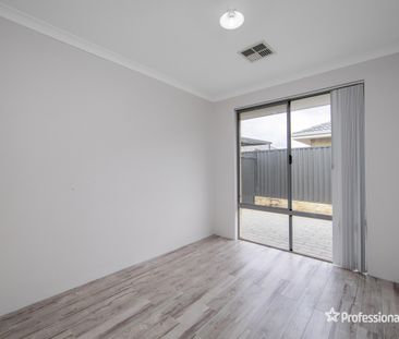 14 Banbury Way, Aveley WA 6069 - Photo 4