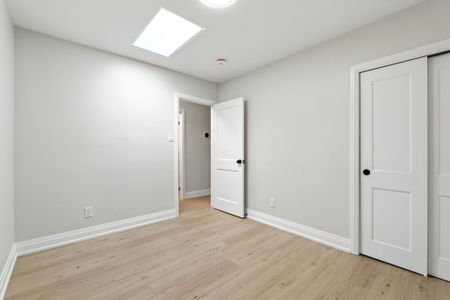 For Lease - 929 Upper Ottawa Street Unit# A, Hamilton, Ontario - Photo 2