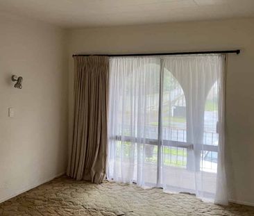 Great Location For This Family Home - Photo 5