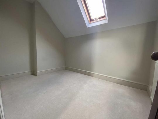 5 bedroom semi-detached house to rent - Photo 1