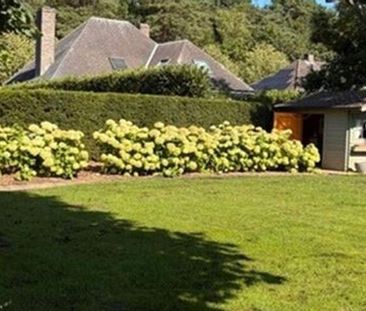Villa te huur in Brasschaat voor € 2.950 met 5 slaapkamers - Photo 1