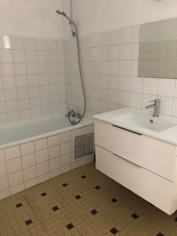 A LOUER VERTHEUIL MAISON 57 m2 ENTIEREMENT RENOVEE AVEC JARDIN - Photo 4