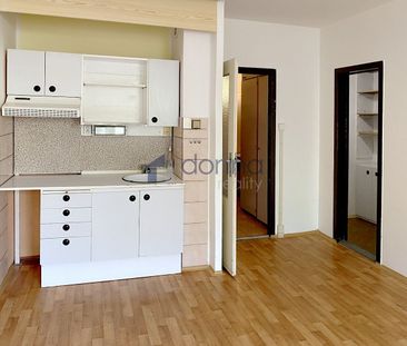 Pronájem bytu 1+kk 29 m² - Photo 1