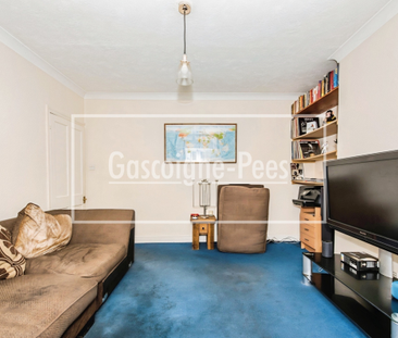 Stoke Park Court, Park Road, Guildford - Photo 2