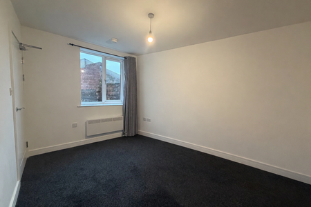 2 Bedroom Apartment for Rent - Photo 2