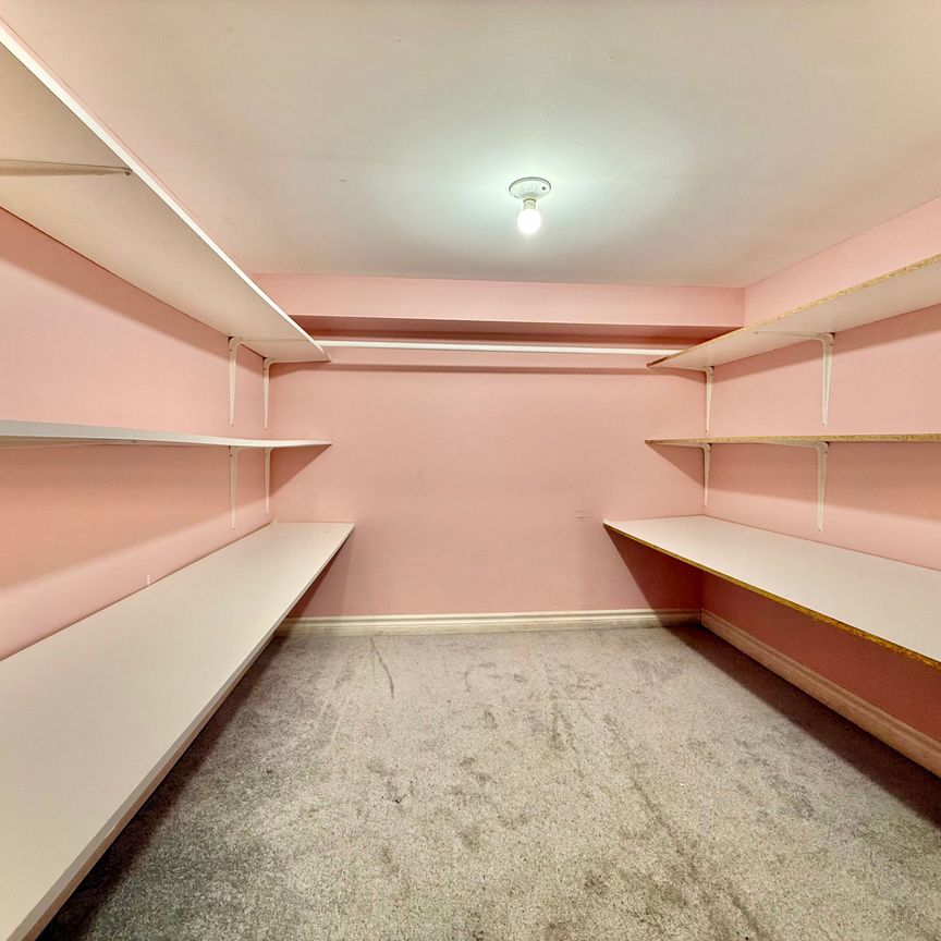 For Lease - 4 Shepton Way, Toronto, Ontario - Photo 1