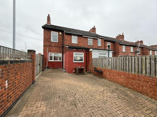 Wesley Street, South Elmsall, Pontefract, West Yorkshire - Photo 1