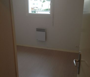 Location Appartement 4 pièces 73m² - Photo 3