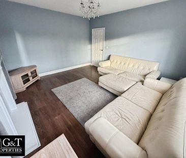 4 bedroom detached house to rent - Photo 3