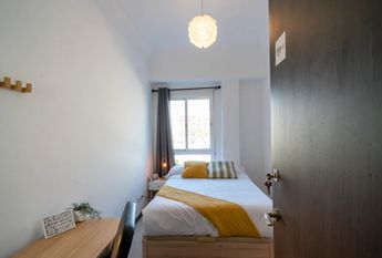 Calle Doctor Juan José Dominé, Valencia, Valencian Community 46011