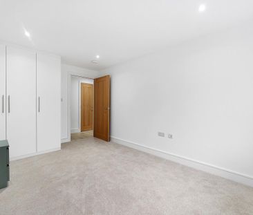 2 bedroom ground floor flat to rent - Photo 6