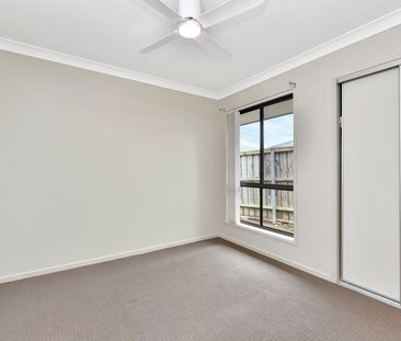 2 Kite Street, Aberglasslyn NSW 2320 - House For Rent | Domain - Photo 2