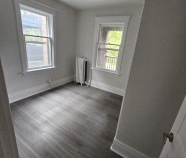 For Lease - 983 Main Street Unit# 3, Hamilton, Ontario - Photo 5