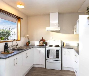 Two Bedroom Home In Zone! - Photo 4