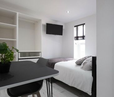 6 bedroom house to rent - Photo 4