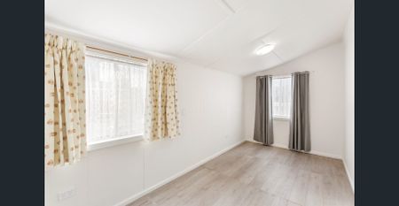 Comfortable Family Home Near Merlynston & Batman Stations - Photo 3