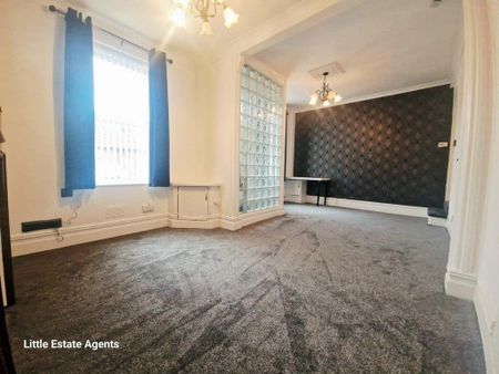 3 bedroom terraced house to rent - Photo 2