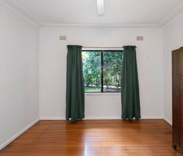 Classic Mountain Charm in the Heart of Glenbrook - Photo 3