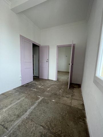 Location Maison 4 pièces 90m² GALLARGUES LE MONTUEUX 30660 - Photo 5