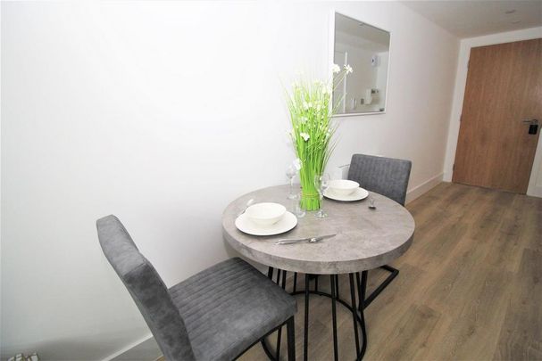 Studio to rent - Photo 1