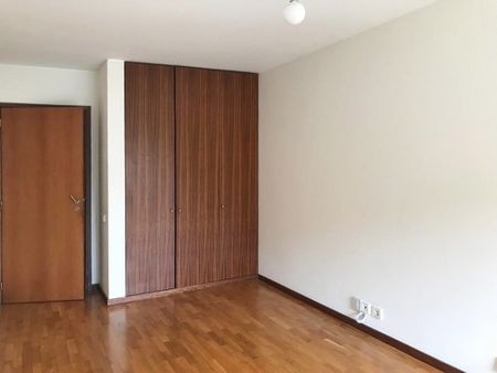 Matosinhos - Arrendamento Apartamento T2 com jardim privativo de 100 m2 - Photo 5