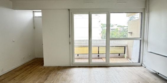 Location / Studio - Photo 3