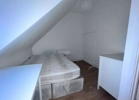 Room in a Shared House, Deptford High Street, SE8 - Photo 2