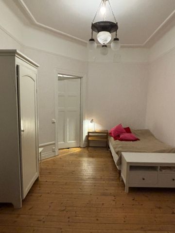 Olof Palmes Gata, Stockholm - Photo 2