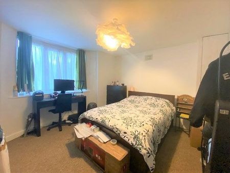 1 Bed Flat, St George, BS5 - Photo 2