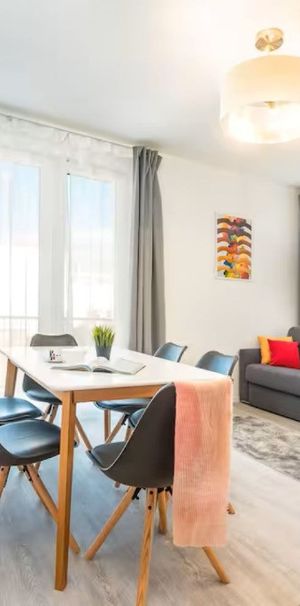 Garsoniera de inchiriat in zona Piata Victoriei - Photo 1