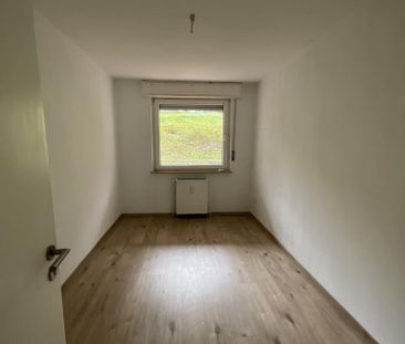 Einzugsbereite 4 Zimnmerwohnung in Plettenberg: Platz für die ganze... - Photo 1