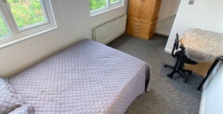 Headingley Mount, Headingley, Leeds, LS6 3EW - Photo 3