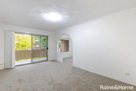 “2 Bedroom Unit in a Quiet Street!” - Photo 3