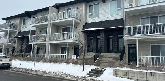 4 ½ Condo luxueux à louer à Vimont Laval. - Photo 2