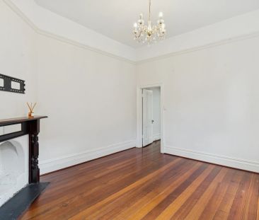 A Mighty Little Charmer in the Heart of Perth - Photo 4