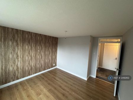 4 bedroom terraced house to rent - Photo 2